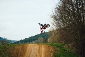 mladý motokrosový talent Jozef Posluch